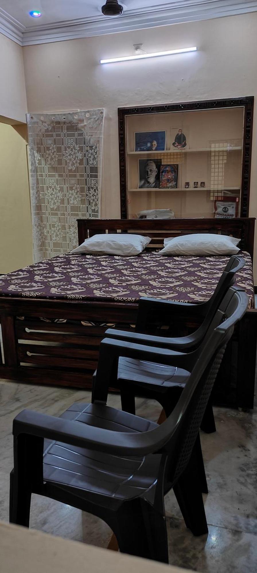 Guru Krupa Home Stay Tiruvannāmalai Eksteriør bilde
