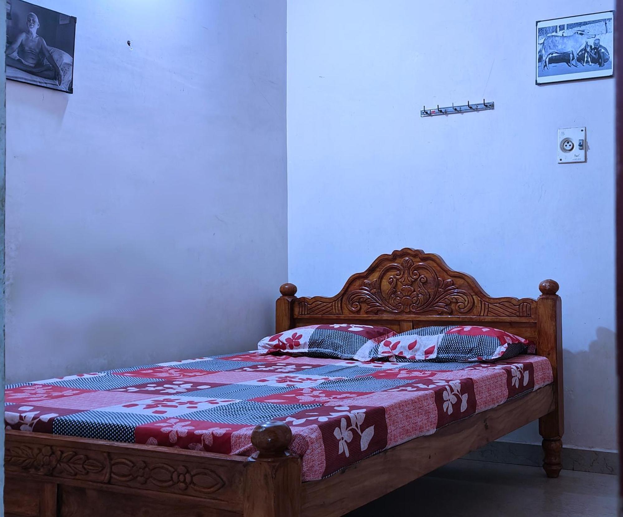 Guru Krupa Home Stay Tiruvannāmalai Eksteriør bilde